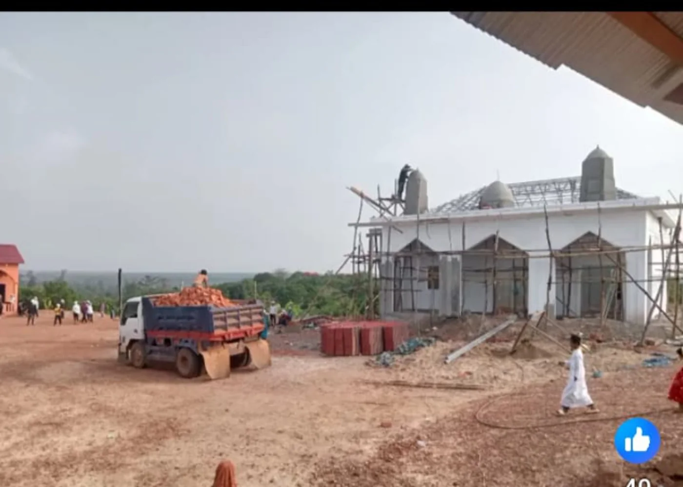 Pembangunan bangunan madrasah