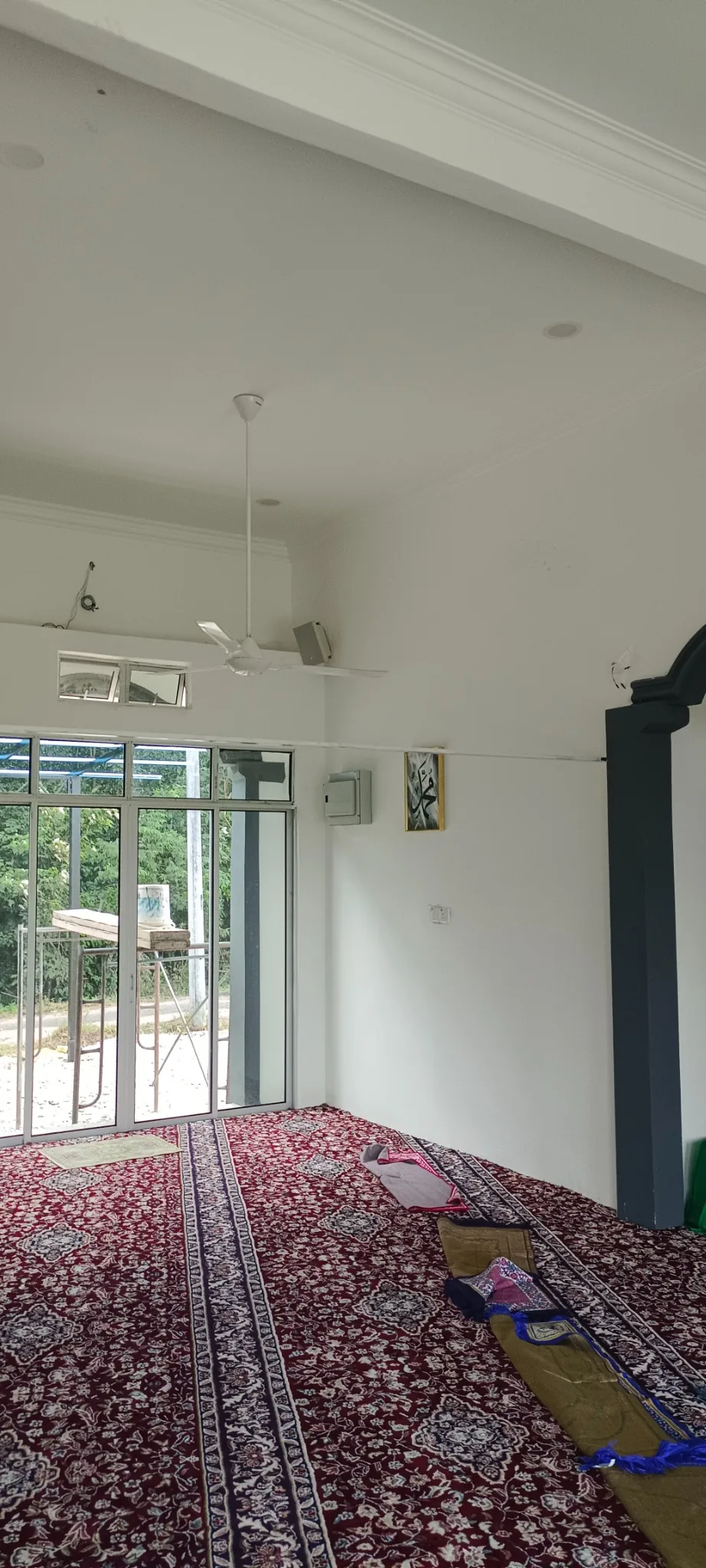 Ruang solat Surau Ummu Zainab